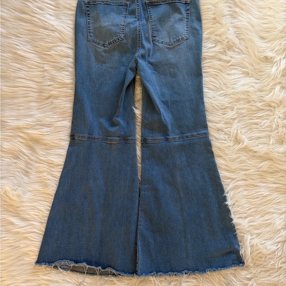 We the Free High Rise Cropped Flare Jeans - Picture 5 of 7